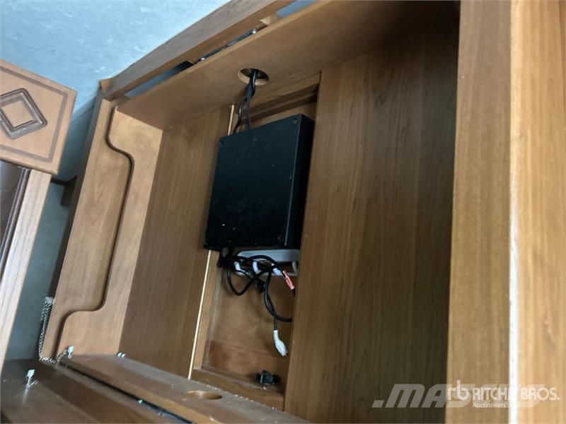  crossroad RV Sunset Trail 29SS 29 ft T/A Travel Tr مقطورات أخرى