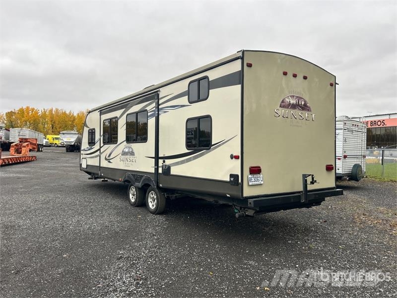  Crossroad Sunset Trail 29SS 29 ft T/A Travel Trail مقطورات أخرى