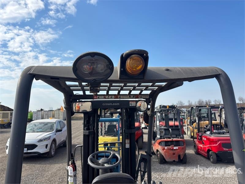 Crown 3850 lb Cushion Tire Forklift شاحنات ذات رافعات شوكية - أخرى