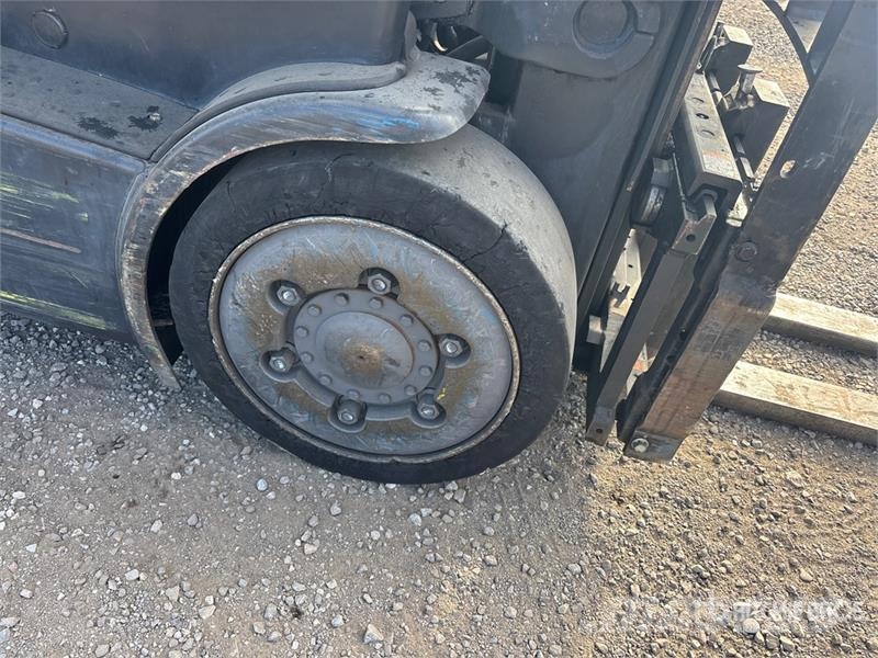 Crown 3850 lb Cushion Tire Forklift شاحنات ذات رافعات شوكية - أخرى