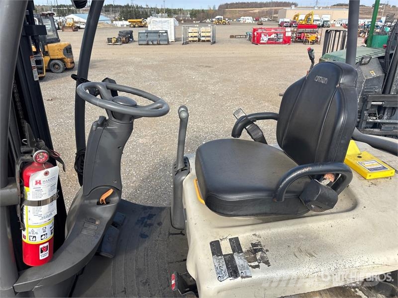 Crown 3850 lb Cushion Tire Forklift شاحنات ذات رافعات شوكية - أخرى