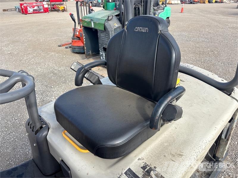 Crown 3850 lb Cushion Tire Forklift شاحنات ذات رافعات شوكية - أخرى