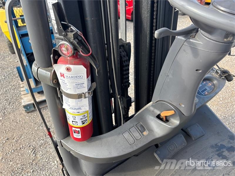 Crown 3850 lb Cushion Tire Forklift شاحنات ذات رافعات شوكية - أخرى