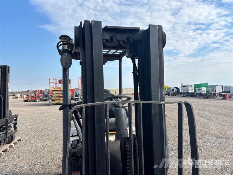 Crown 3850 lb Cushion Tire Forklift شاحنات ذات رافعات شوكية - أخرى
