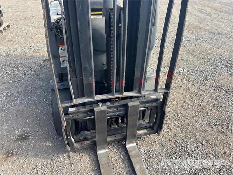 Crown 3850 lb Cushion Tire Forklift شاحنات ذات رافعات شوكية - أخرى