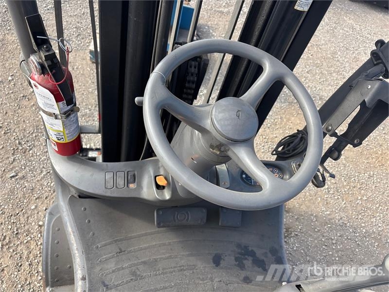 Crown 3850 lb Cushion Tire Forklift شاحنات ذات رافعات شوكية - أخرى