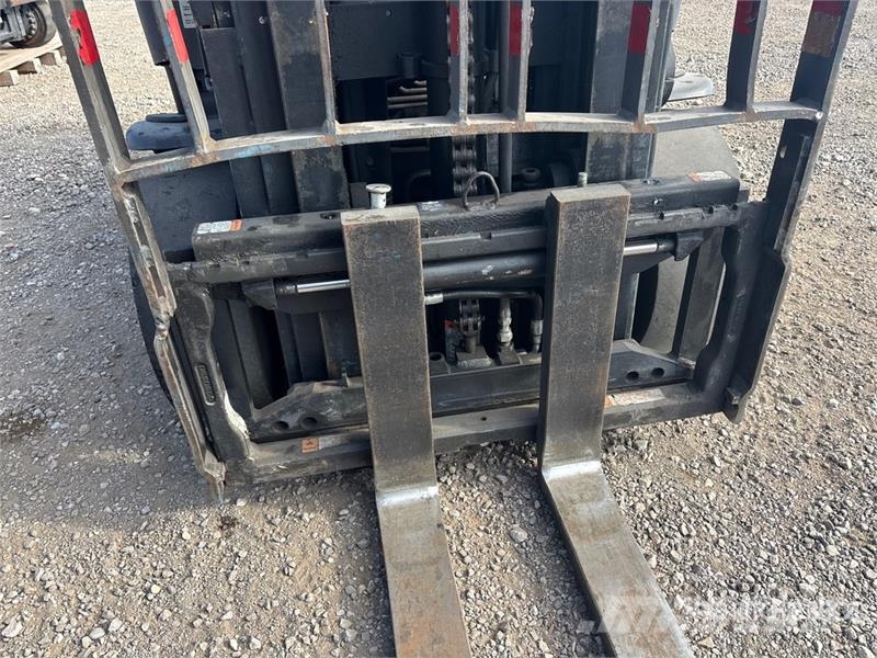 Crown 3850 lb Cushion Tire Forklift شاحنات ذات رافعات شوكية - أخرى