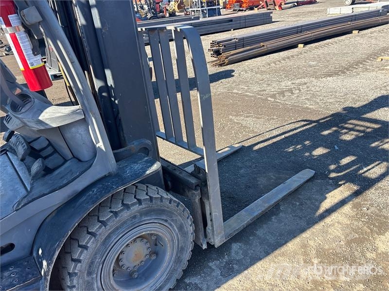 Crown C51050-50 4350 lb Cushion Tire Forklift Empilhadores - Outros