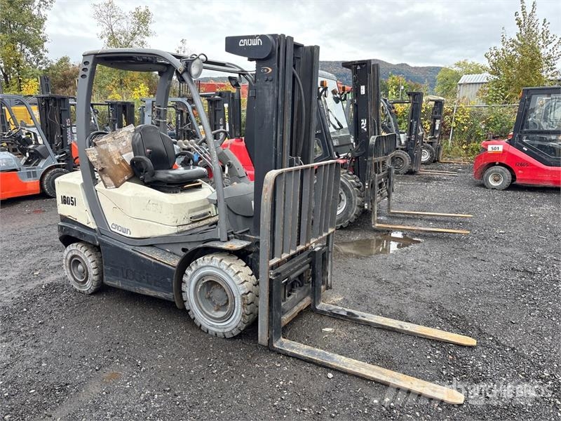 Crown C51050-50 4350 lb Pneumatic Tire Forklift Viljuškari - ostalo