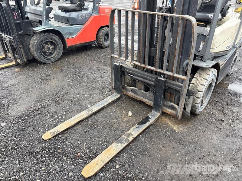 Crown C51050-50 4350 lb Pneumatic Tire Forklift Viljuškari - ostalo