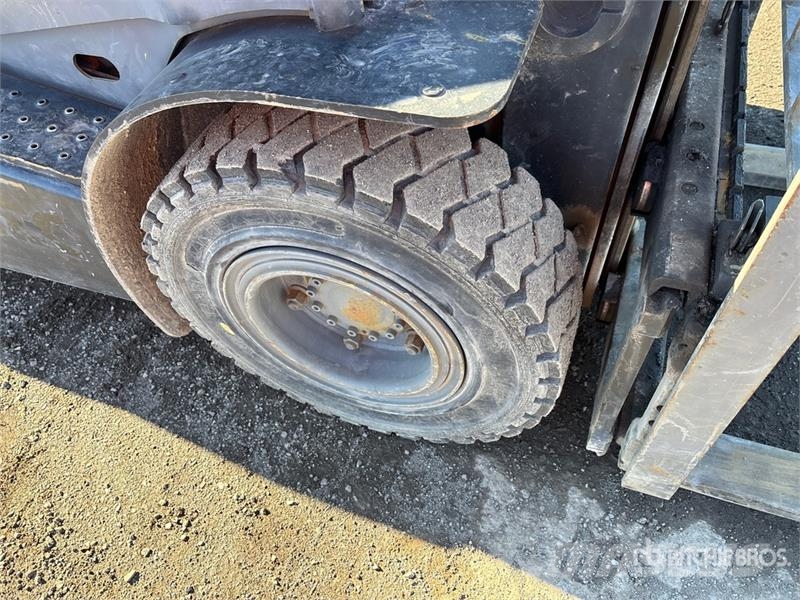 Crown C51050-50 4350 lb Cushion Tire Forklift Empilhadores - Outros