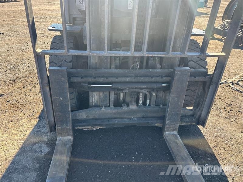 Crown C51050-50 4350 lb Cushion Tire Forklift Empilhadores - Outros
