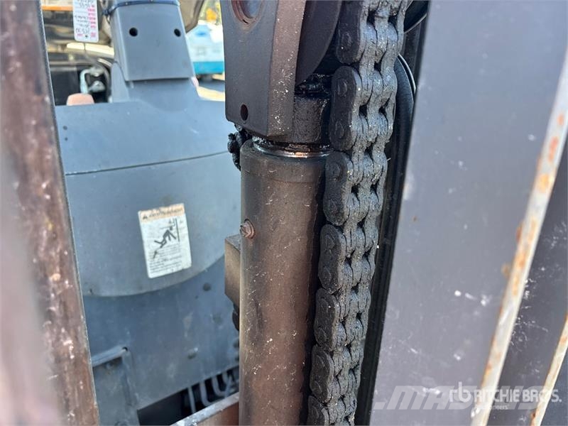 Crown C51050-50 4350 lb Cushion Tire Forklift Empilhadores - Outros