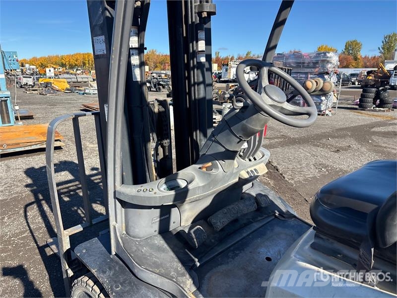 Crown C51050-50 4350 lb Cushion Tire Forklift Empilhadores - Outros