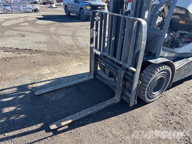 Crown C51050-50 4350 lb Cushion Tire Forklift Empilhadores - Outros