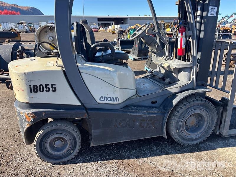 Crown C51050-50 4350 lb Cushion Tire Forklift Empilhadores - Outros