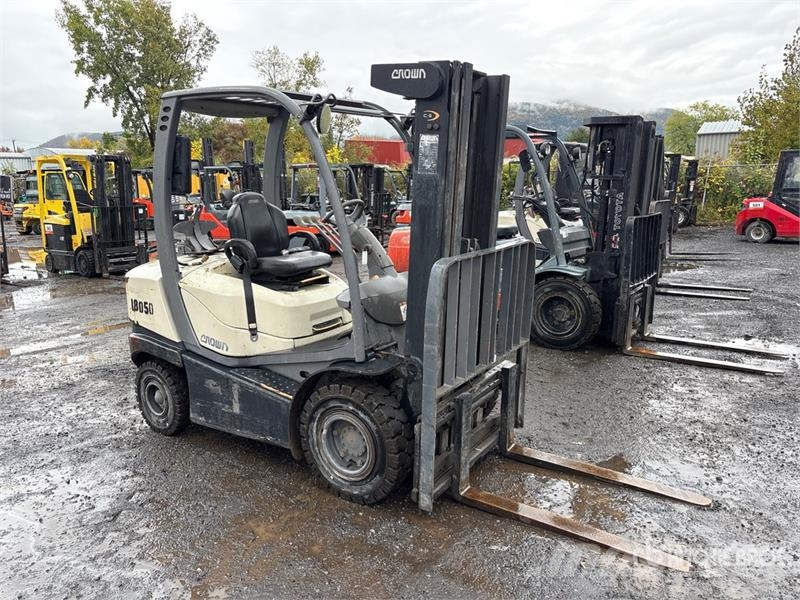 Crown C51050-50 5000 lb Pneumatic Tire Forklift Viljuškari - ostalo