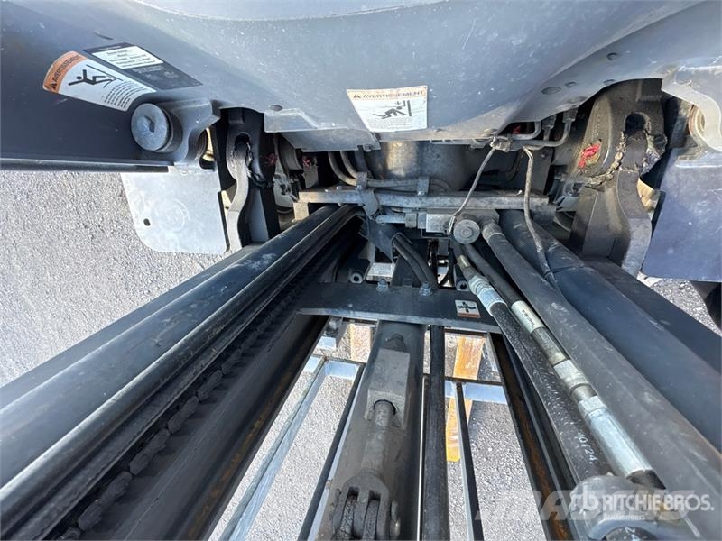 Crown C5105050 4350 lb Pneumatic Tire Forklift Forklift trucks - others