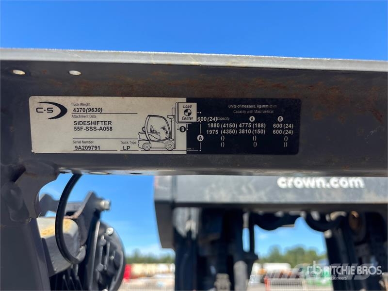 Crown C5105050 4775 lb Forklift Вилични кари-повдигачи - други