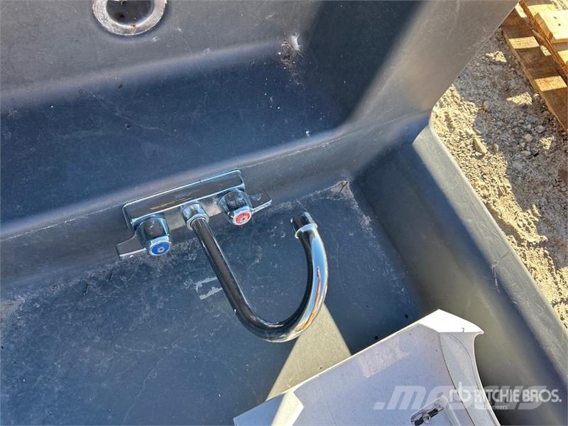 Crown of (3) Crown Handwashing Station Ostale komponente