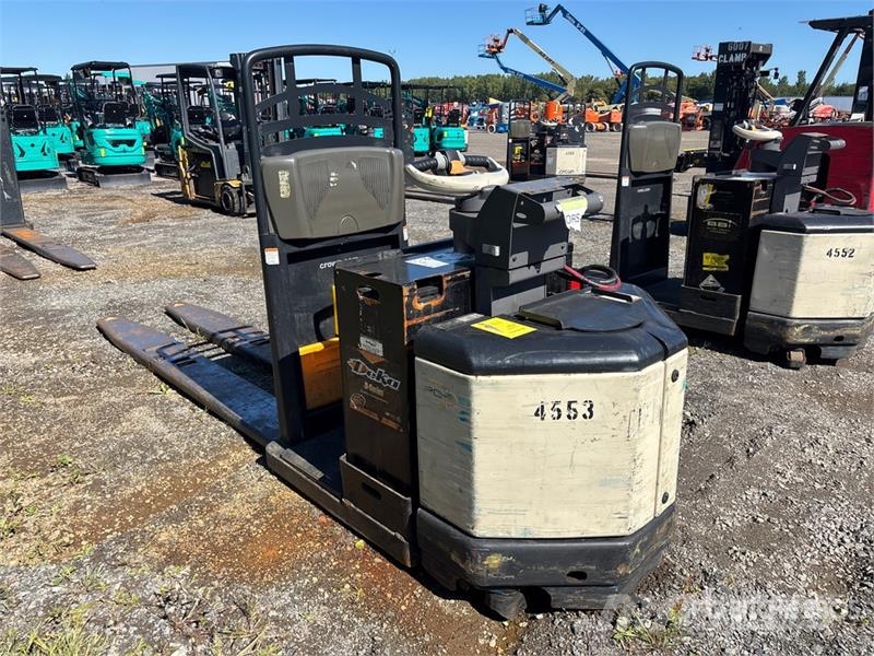 Crown PC4500-80 8000 lb Electric Pallet Jack Ručni paletni viličar
