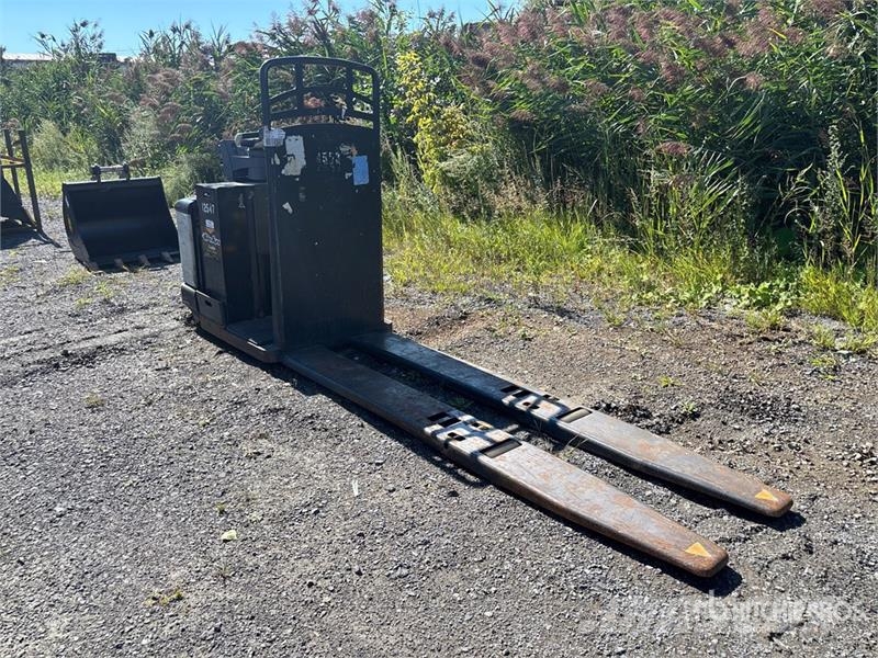 Crown PC4500-80 8000 lb Electric Pallet Jack Ručni paletni viličar