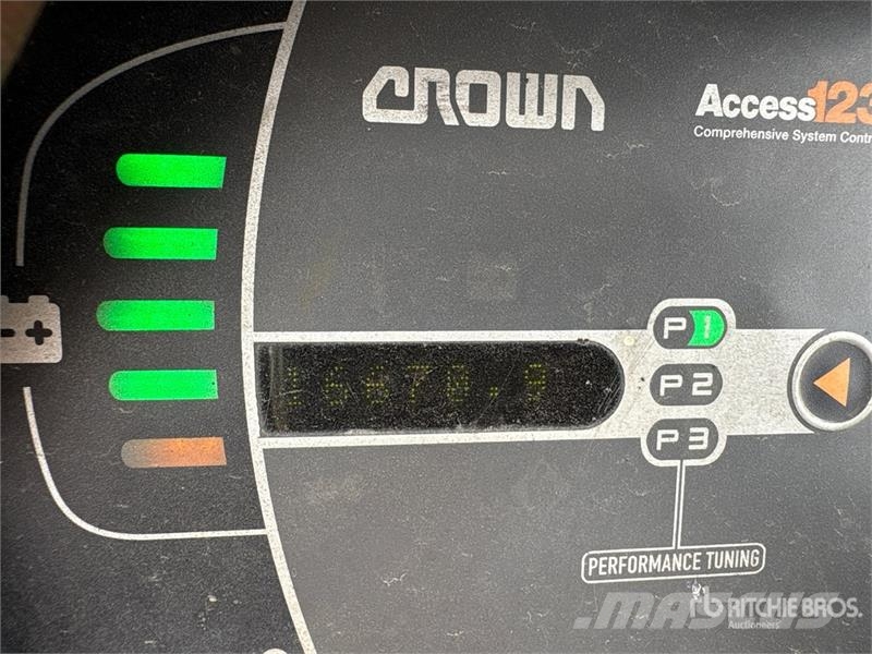 Crown RC5540-40 3500 lb Electric Forklift Wózki elektryczne