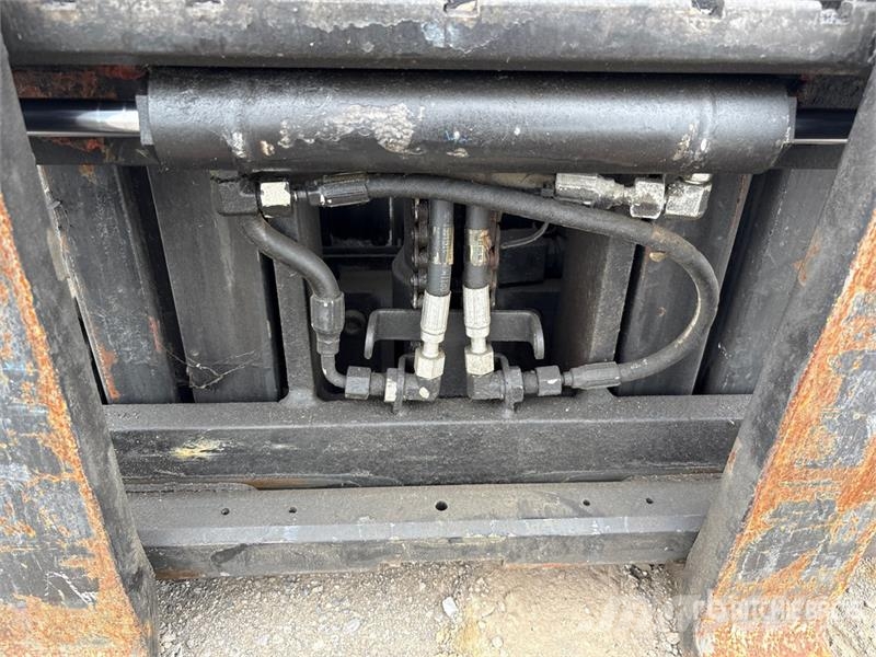 Crown RC5540-40 3500 lb Electric Forklift Wózki elektryczne