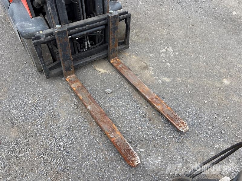 Crown RC5540-40 3650 lb Electric Forklift Akumulátorové vozíky
