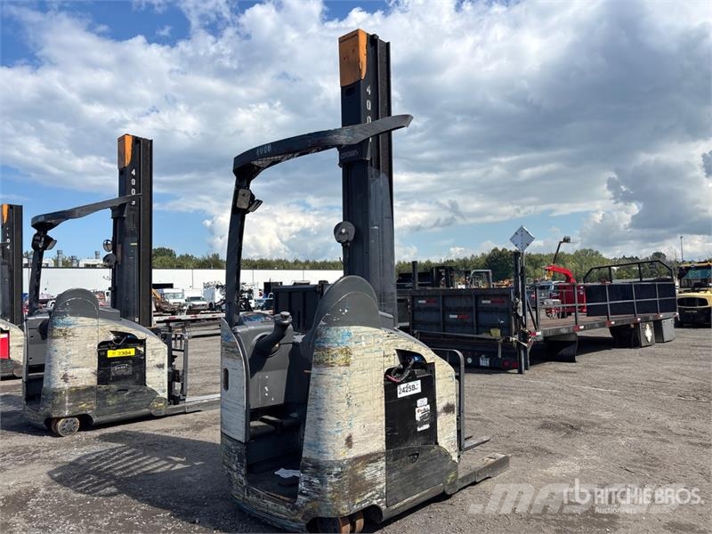 Crown RMD6095S-32TT-321 3200 lb Reach Truck Ανυψωτικά στενών δρόμων
