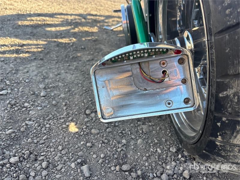 Cruiser Bike (Inoperable) Henkilöautot