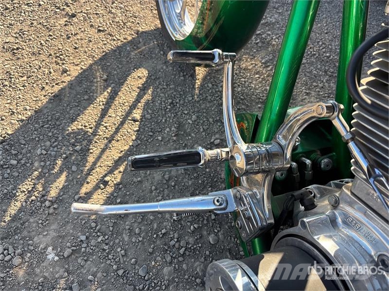 Cruiser Bike (Inoperable) Henkilöautot