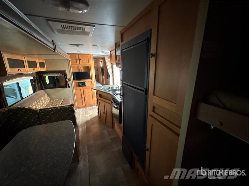 Cruiser RV Shadow 260BHS 25 ft T/A Travel Trailer Kitos priekabos