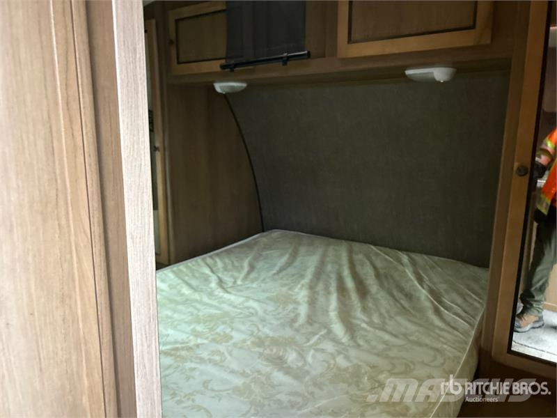 Cruiser RV Shadow 277BHS 22 ft T/A Travel Trailer Egyéb pótkocsik