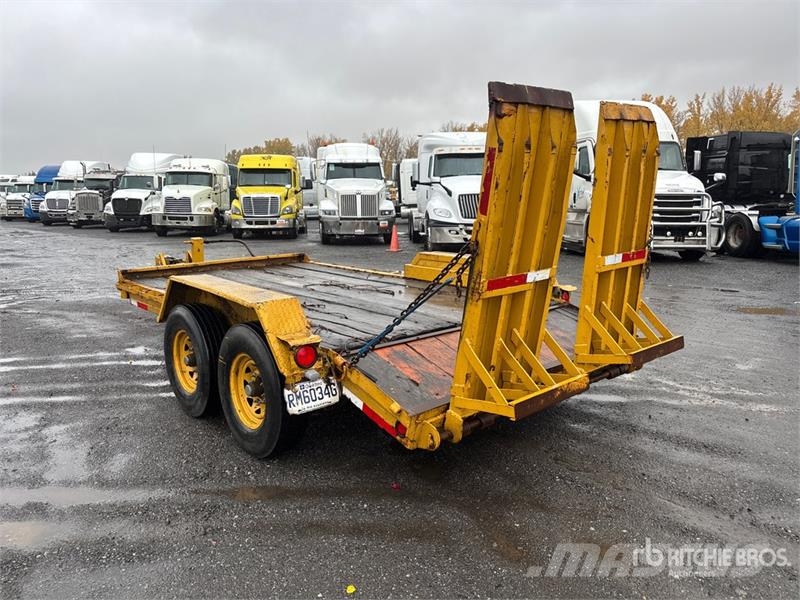  Custom Built 14 ft T/A Equipment Trailer مقطورات مركبات نقل