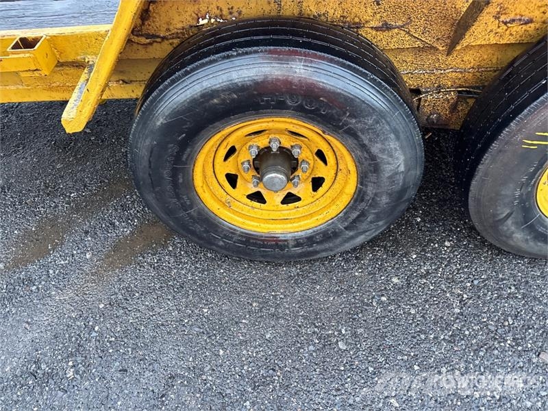  Custom Built 14 ft T/A Equipment Trailer مقطورات مركبات نقل
