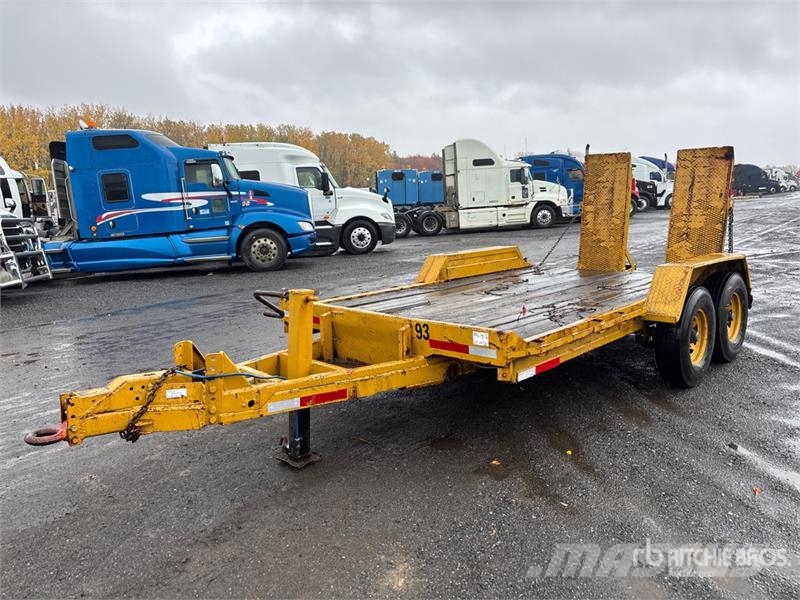  Custom Built 14 ft T/A Equipment Trailer مقطورات مركبات نقل