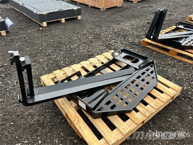 DCH 58 in Skid Steer Forks (Unused) Вили