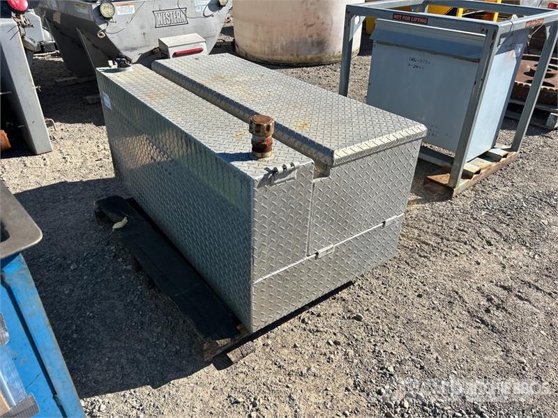  Dee Zee Diesel Fuel Tank Kraftstoff- und Zusatzstoffbehälter