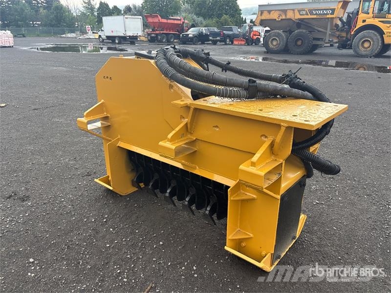 Denis Cimaf TRH-150 42 in Débroussailleuse Mulcher Attachment Kosiarki bijakowe