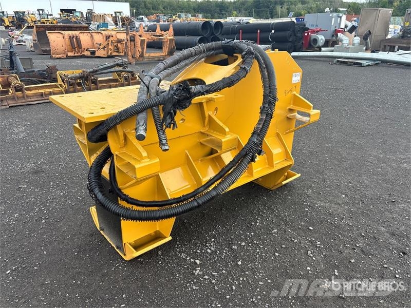 Denis Cimaf TRH-150 42 in Débroussailleuse Mulcher Attachment Kosiarki bijakowe