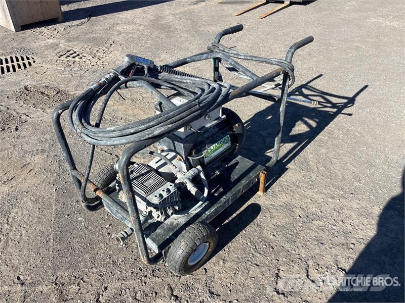  Desjardins Pressure Washer Lagedrukreinigers
