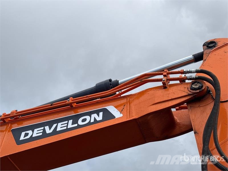 Develon DX140LCR-7 大型油圧ショベル12t以上(パワーショベル・ユンボ)