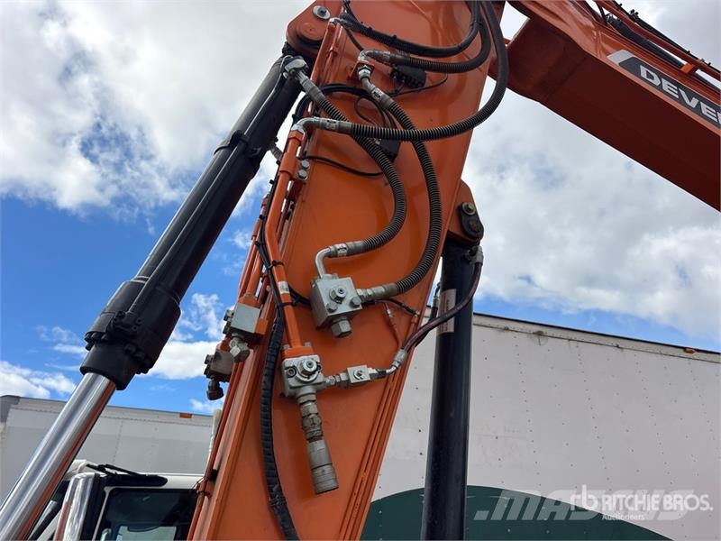 Develon DX140LCR-7 大型油圧ショベル12t以上(パワーショベル・ユンボ)