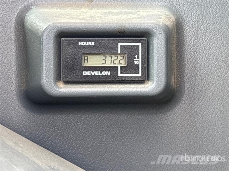 Develon DX140LCR-7 大型油圧ショベル12t以上(パワーショベル・ユンボ)