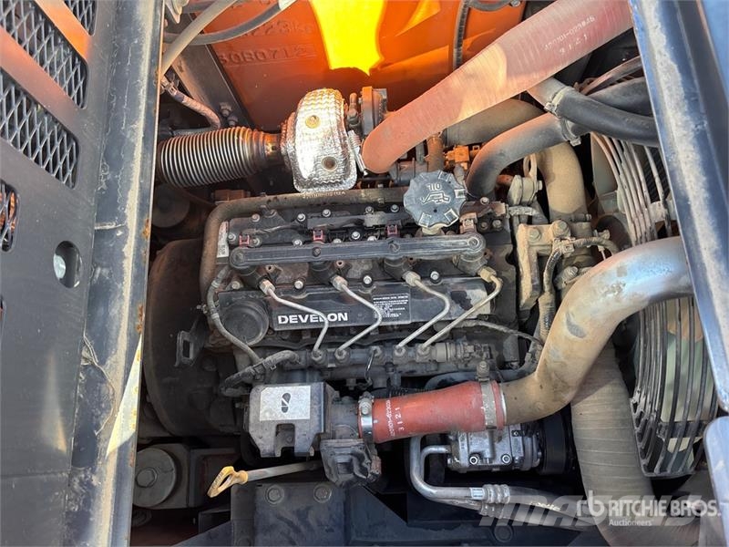 Develon DX140LCR-7 大型油圧ショベル12t以上(パワーショベル・ユンボ)