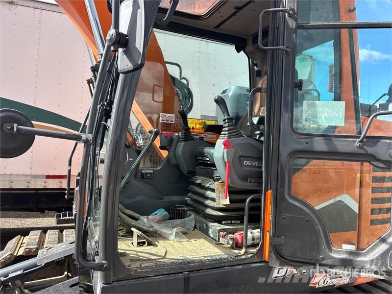 Develon DX140LCR-7 大型油圧ショベル12t以上(パワーショベル・ユンボ)