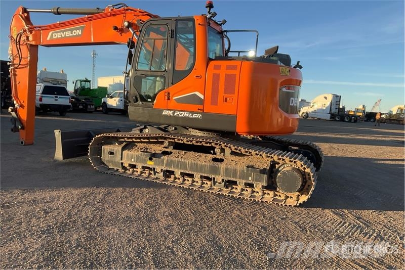 Develon DX235LCR-7 Raupenbagger