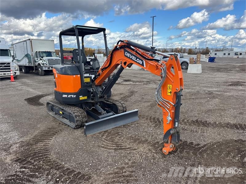 Develon DX27Z-7 Mini ekskavatori < 7 t