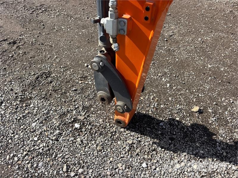 Develon DX27Z-7 Mini ekskavatori < 7 t